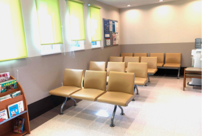 待ち合いスペース1